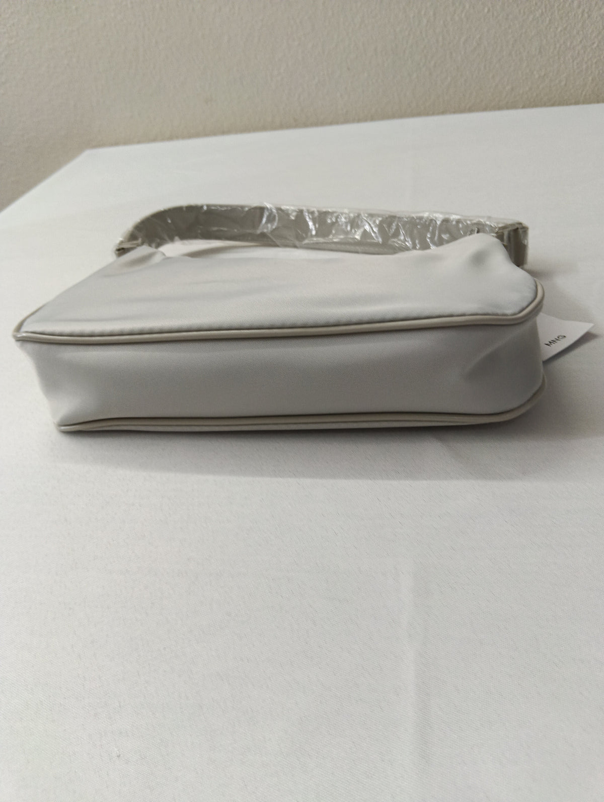 Bolso Nylon gris claro
