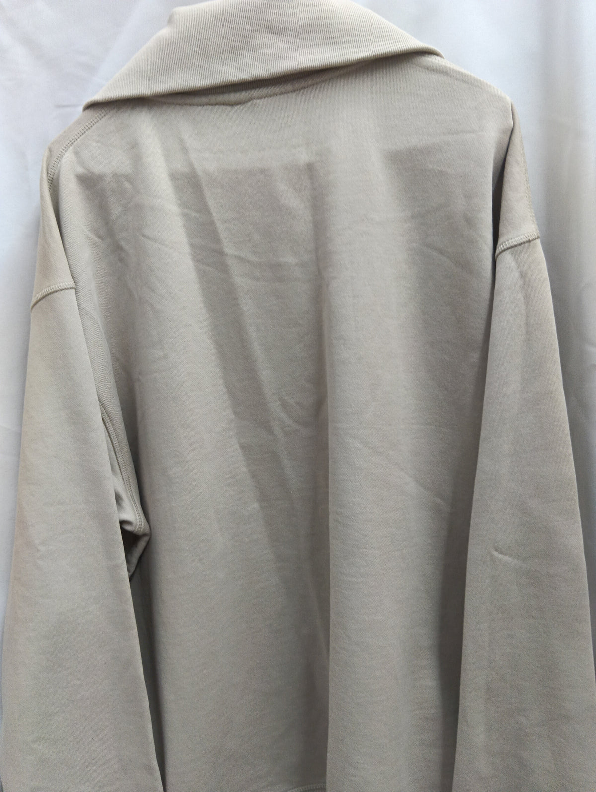 Jersey hombre colór beige nuevo con etiqueta marca C&A talla XL