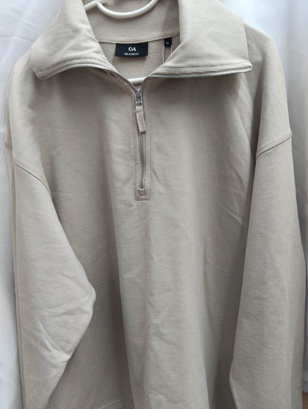 Jersey hombre colór beige nuevo con etiqueta marca C&A talla XL